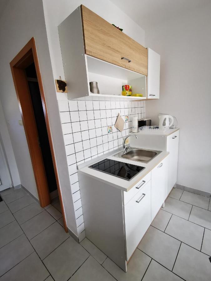 Studio Elli Koper Luaran gambar
