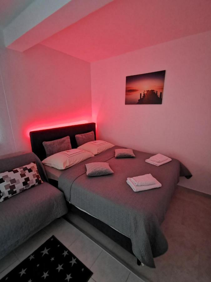 Studio Elli Koper Luaran gambar